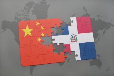 Dünya harita arka plan üzerinde Çin ve Dominik Cumhuriyeti Ulusal bayrakla bulmaca.