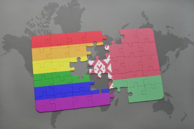 bir dünya haritası arka plan üzerinde belarus ve gay gökkuşağı bayrağı ulusal bayrağı ile bulmaca.