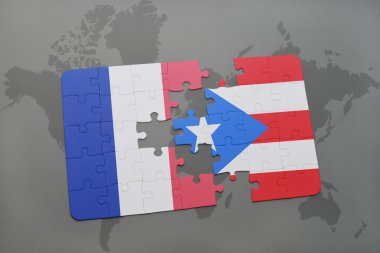 bir dünya haritası arka plan üzerinde Fransa ve Porto Riko ulusal bayrağı ile bulmaca.