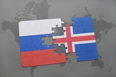 bir dünya haritası arka plan üzerinde Rusya ve İzlanda ulusal bayrağı ile bulmaca.