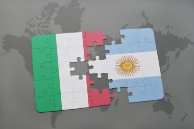 bir dünya haritası arka plan üzerinde İtalya ve Arjantin ulusal bayrağı ile bulmaca.