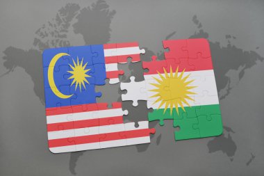 bir dünya haritası arka plan üzerinde malezya ve kürdistan ulusal bayrağı ile bulmaca.