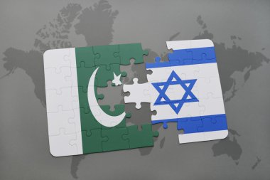 bir dünya haritası arka plan üzerinde Pakistan ve İsrail ulusal bayrağı ile bulmaca.