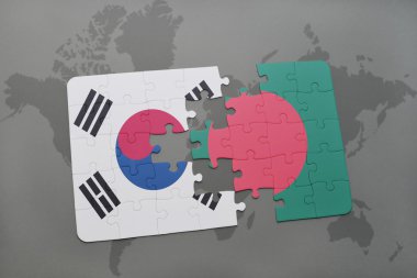 bir dünya haritası arka plan üzerinde Güney Kore ve Bangladeş ulusal bayrağı ile bulmaca.