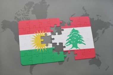 bir dünya haritası arka plan üzerinde Kürdistan ve Lübnan ulusal bayrağı ile bulmaca.