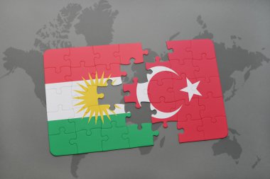 bir dünya haritası arka plan üzerinde kürdistan ve Türkiye'nin ulusal bayrağı ile bulmaca.