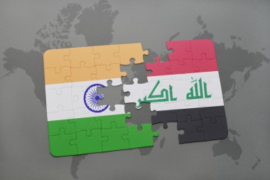 bir dünya haritası arka plan üzerinde Hindistan ve Irak ulusal bayrağı ile bulmaca.