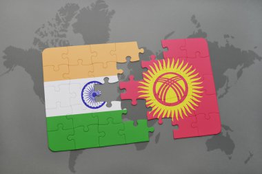 bir dünya haritası arka plan üzerinde Hindistan ve Kırgızistan ulusal bayrağı ile bulmaca.