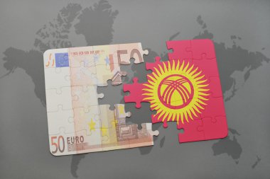 kırgızistan ulusal bayrağı ve bir dünya haritası arka plan üzerinde euro banknot ile bulmaca.