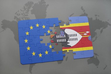 Avrupa Birliği ve Svaziland dünya harita arka plan üzerinde bayrağı ile bulmaca.