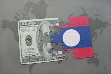 laos ve Doları banknot dünya harita arka plan üzerinde bayrağı ile bulmaca.