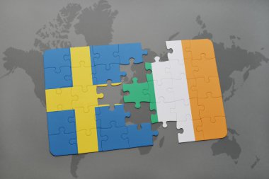 bir dünya haritası arka plan üzerinde İsveç ve İrlanda ulusal bayrağı ile bulmaca.