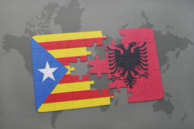 bir dünya haritası arka plan üzerinde Katalonya ve Arnavutluk ulusal bayrağı ile bulmaca.