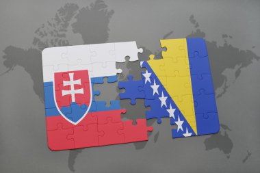 Slovakya ve Bosna-Hersek ulusal bayrak dünya harita arka plan üzerinde ile bulmaca.