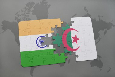 bir dünya haritası arka plan üzerinde Hindistan ve Cezayir ulusal bayrağı ile bulmaca.