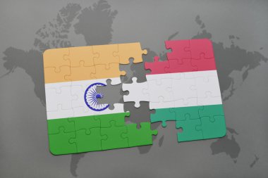 bir dünya haritası arka plan üzerinde Hindistan ve Macaristan ulusal bayrağı ile bulmaca.