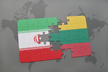 bir dünya haritası arka plan üzerinde İran ve Litvanya ulusal bayrağı ile bulmaca.