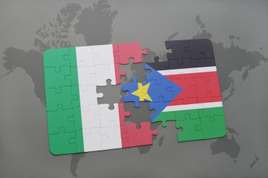 İtalya ve dünya harita arka plan üzerinde Güney sudan bayrağı ile bulmaca.