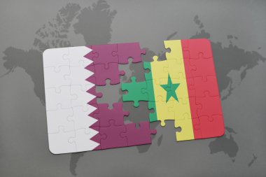 bir dünya haritası arka plan üzerinde Katar ve Senegal ulusal bayrağı ile bulmaca.