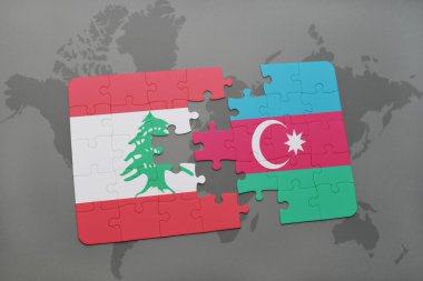 bir dünya haritası arka plan üzerinde Lübnan ve Azerbaycan ulusal bayrağı ile bulmaca.