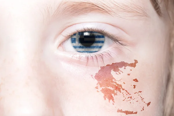 Menselijke is gezicht met nationale vlag en de kaart van Griekenland. — Stockfoto
