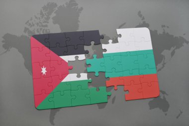 bir dünya haritası arka plan üzerinde ürdün ve Bulgaristan ulusal bayrağı ile bulmaca.