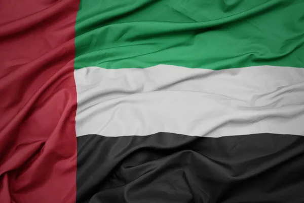 Birleşik Arap Emirliklerinin Renkli Bayrağını Sallıyordu Makro Çekim — Stok fotoğraf
