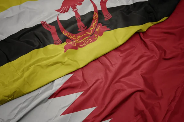 Bahreyn Renkli Bayrağını Sallayarak Ulusal Brunei Bayrağını Sallayarak Makro — Stok fotoğraf