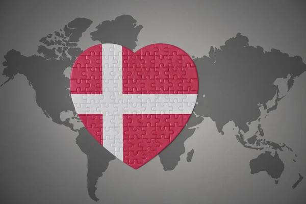 Corazón Del Rompecabezas Con Bandera Nacional Dinamarca Fondo Del Mapa —  Fotos de Stock