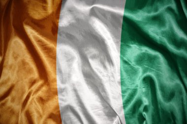 Fildişi Sahili bayrağı parlayan