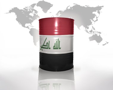 Irak bayrağı ile namlu