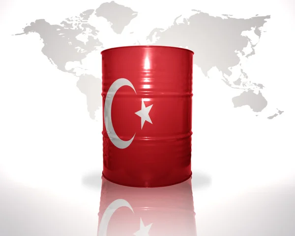 Бочка с турецким флагом — стоковое фото