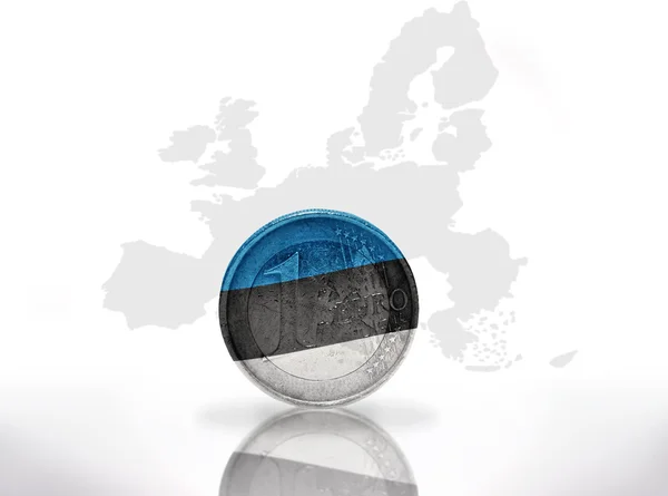 Euro coin with estonian flag on the european union map background — Stock Photo, Image