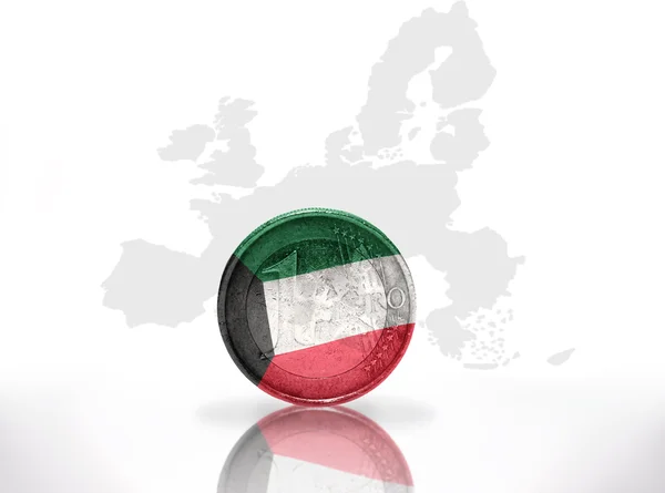 Euro coin with kuwait flag on the european union map background — Stock Photo, Image