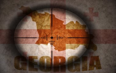 keskin nişancı kapsam amaçlayan vintage Gürcü bayrağı ve harita