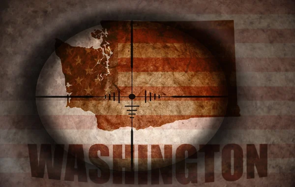 Âmbito sniper destinado à bandeira americana vintage e washington mapa do estado — Fotografia de Stock