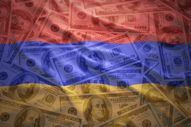 Bir Amerikan Doları para Ermeni bayrağı sallayarak renkli