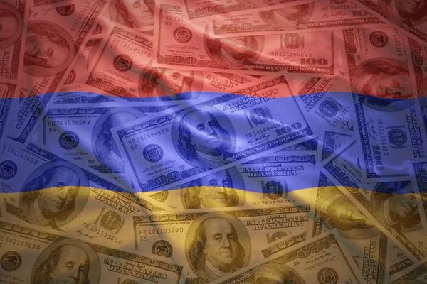 Bir Amerikan Doları para Ermeni bayrağı sallayarak renkli — Stok fotoğraf