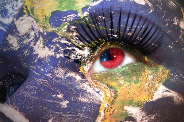 Womans face with planet Earth texture and samoa flag inside the eye. — Stock Photo, Image