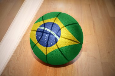 basketbol topu ile Brezilya bayrağı