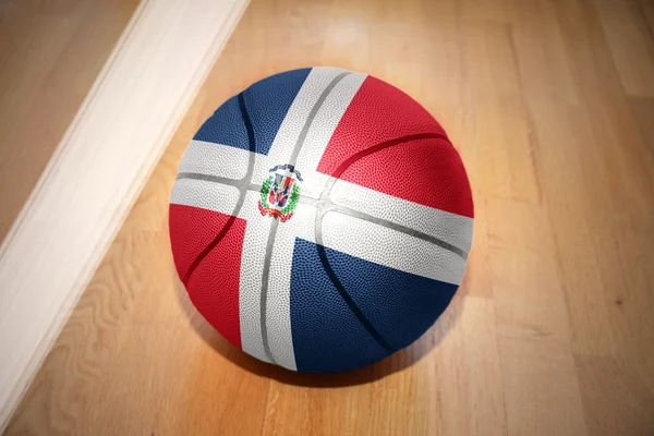 Piłkę do koszykówki z flagi narodowej Republiki Dominikańskiej — Zdjęcie stockowe
