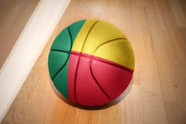 Basketball ball with the national flag of benin — Stock Photo, Image