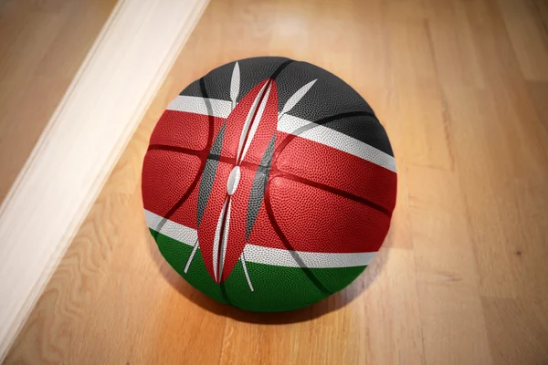Bola de basquete com a bandeira nacional de kenya — Fotografia de Stock
