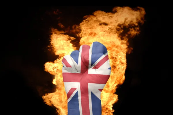 Feuerfaust mit der Nationalflagge des vereinigten Königreichs — Stockfoto