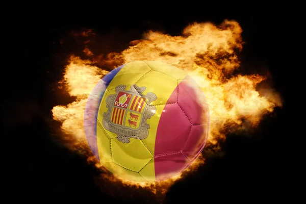 Ballon de football avec le drapeau de l'andorre en feu — Photo