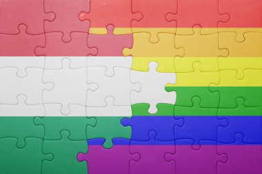 Macaristan bayrağı ve eşcinsel bayrağı ile bulmaca