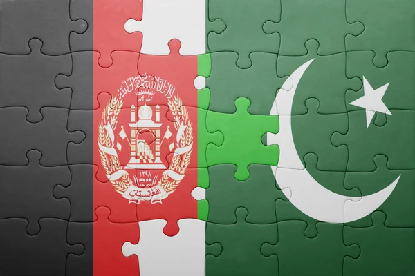 パキスタンとアフガニスタンの国旗をパズルします。 — ストック写真