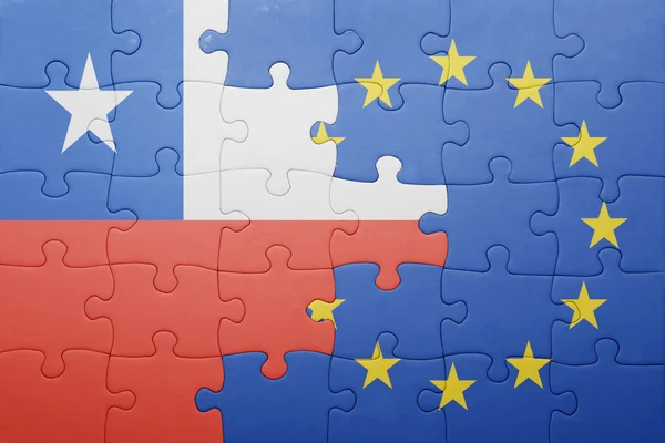 Puzzle z flagi narodowej z chile i Unii Europejskiej — Zdjęcie stockowe