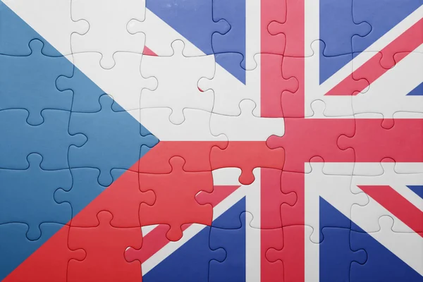 Rompecabezas con la bandera nacional de Gran Bretaña y la República Checa — Foto de Stock