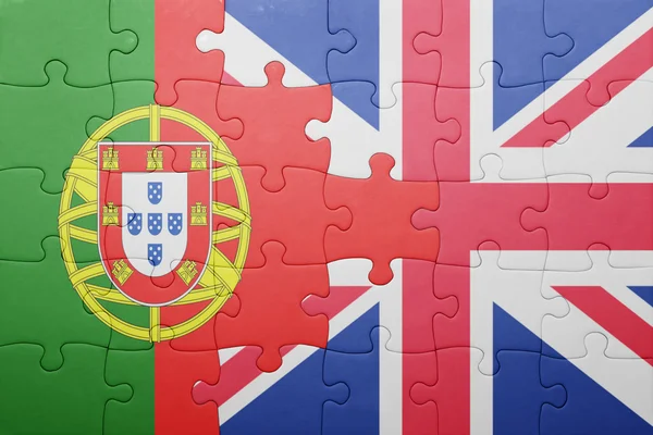 Puzzle z flagi narodowej z Wielkiej Brytanii i Portugalii — Zdjęcie stockowe
